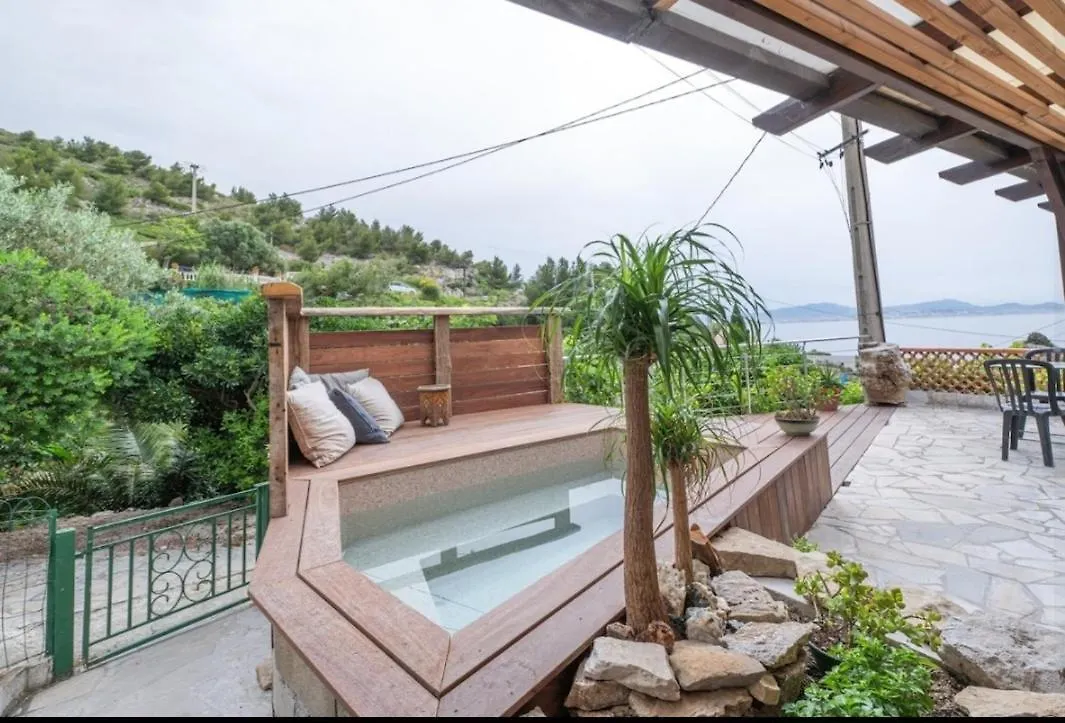 Alt Niolon Maison, Piscine Vue Mer Et Marseille Le Rove